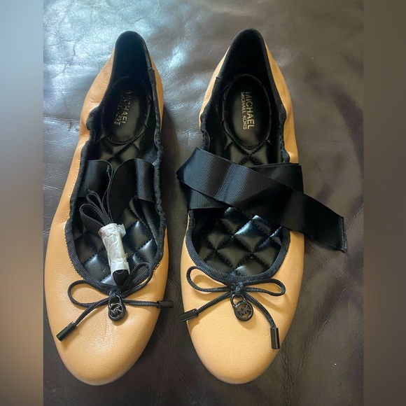 Michael Kors Ballet shoes/flats - Picture 1 of 7